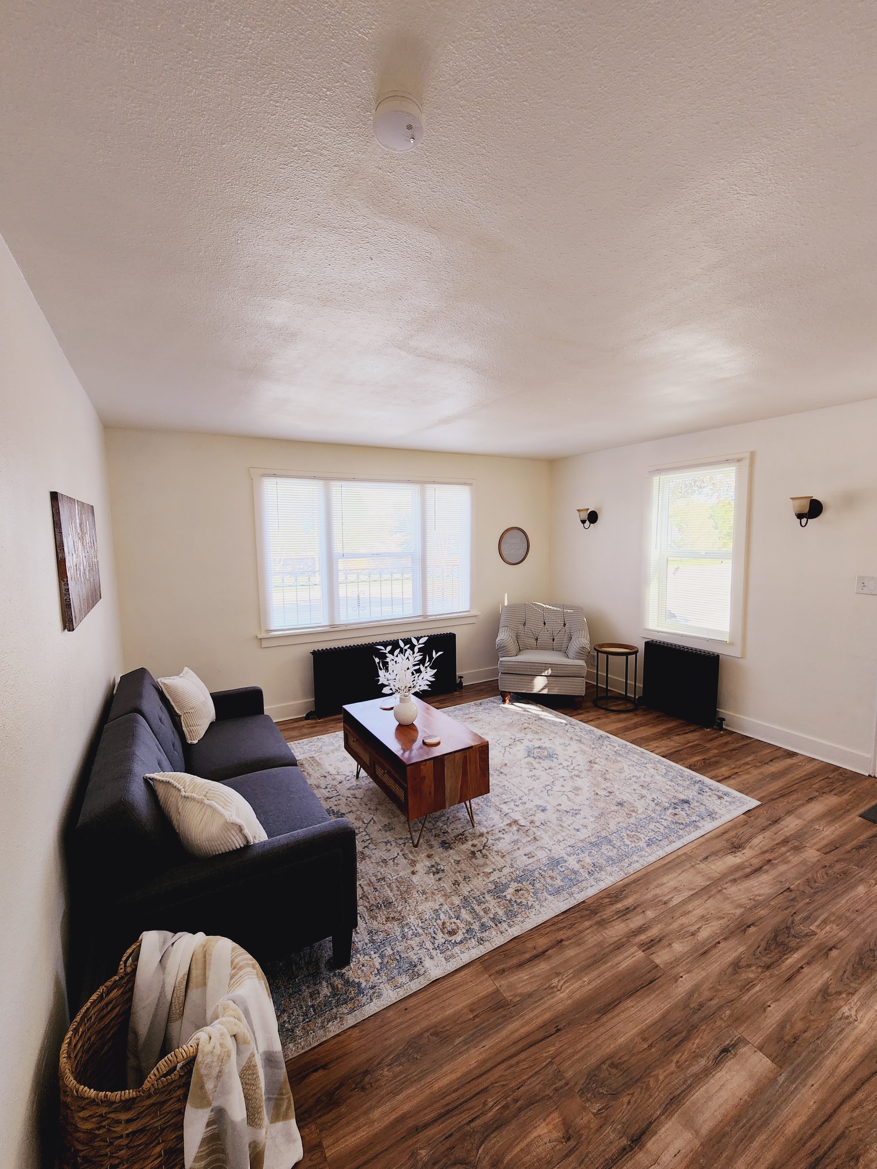 Quaint Space on Dewar - Photo 4