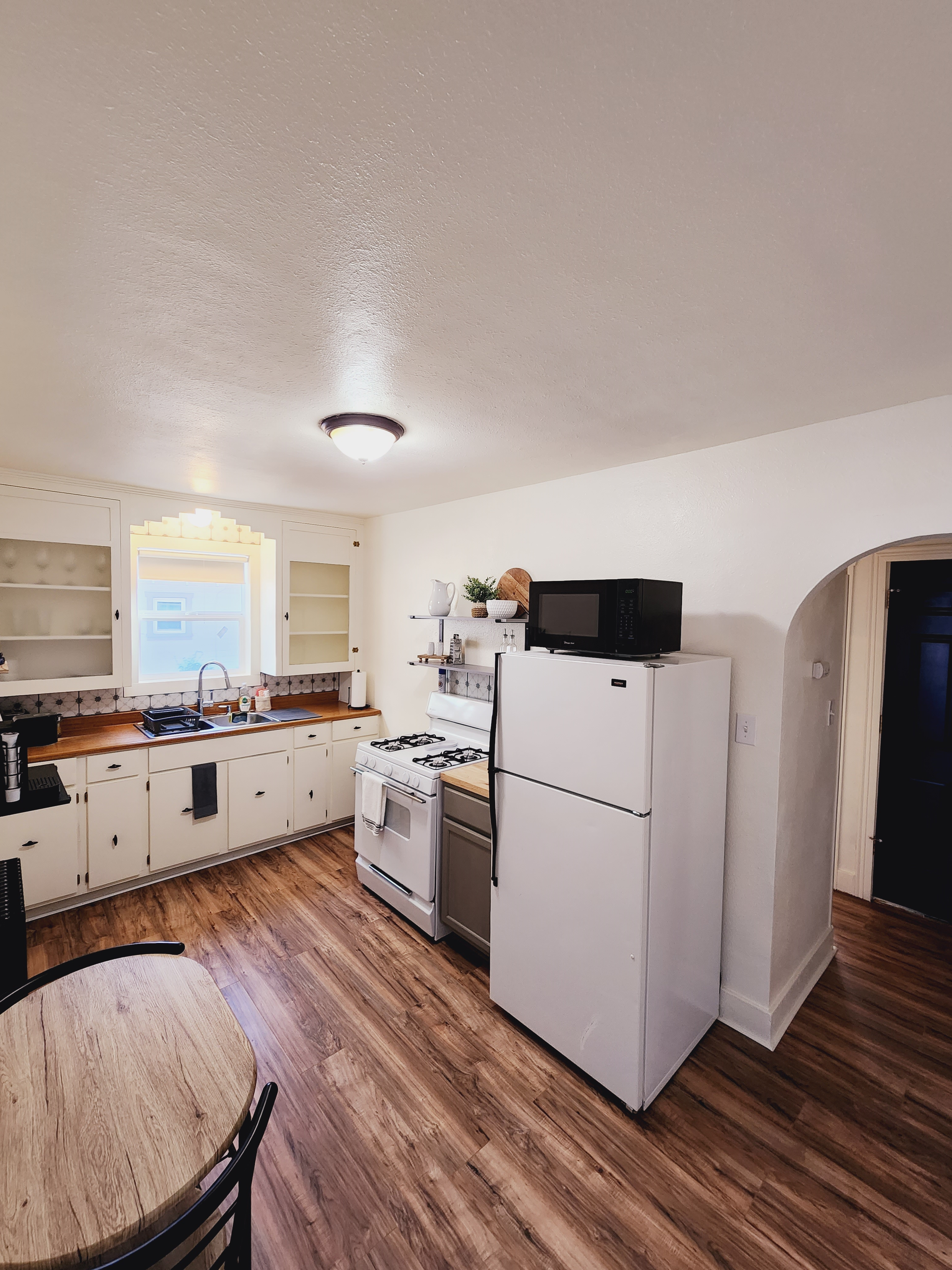 Quaint Space on Dewar - Photo 6