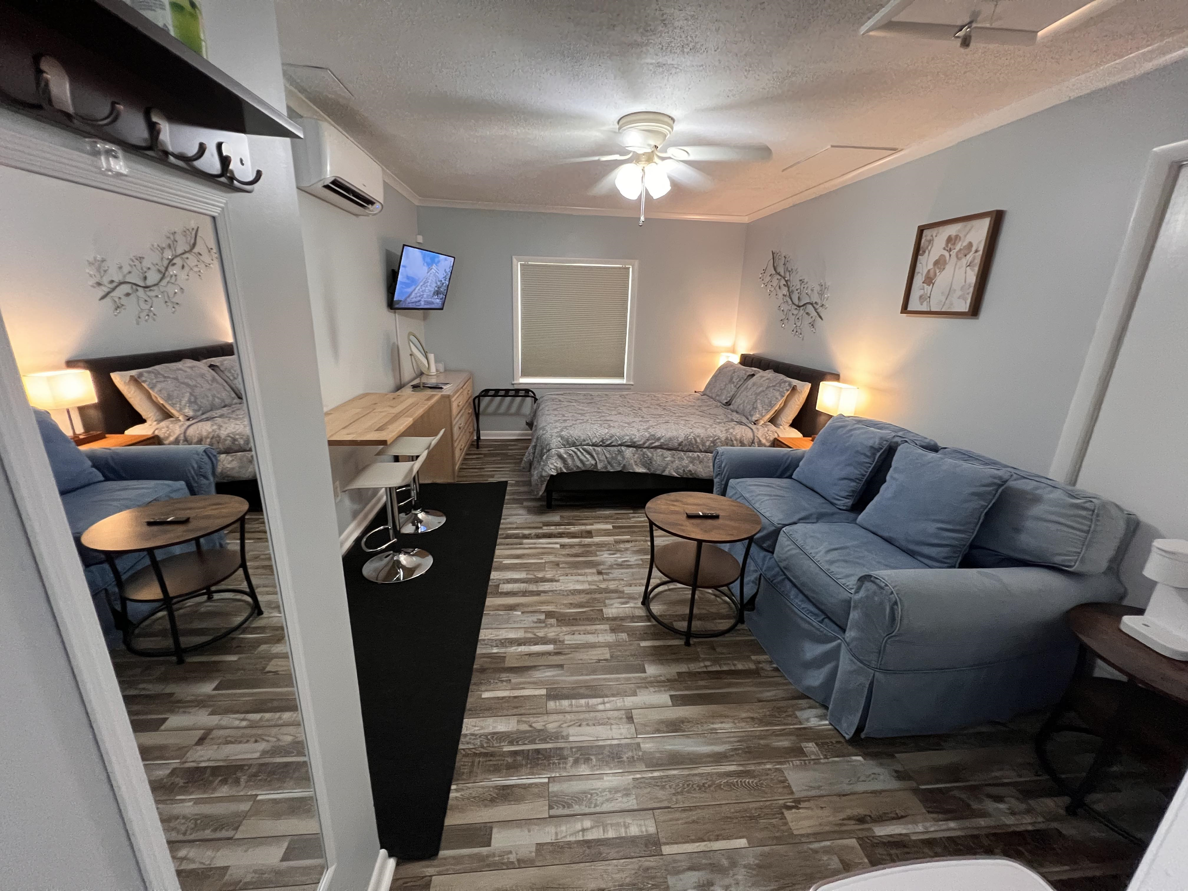 Cozy Retreat in Great Location. Pets Yes.