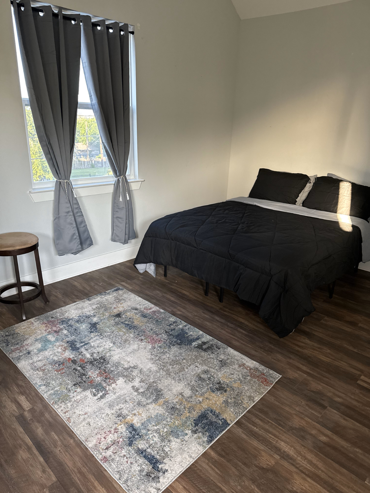 Austin-  Bennett Ave Rental - Photo 3