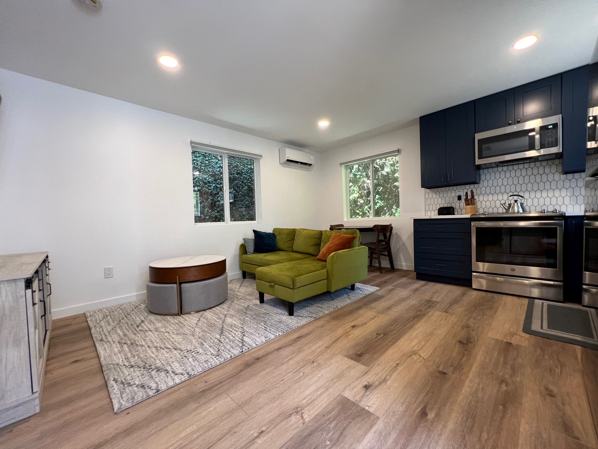 Private 1-bedroom Guesthouse in Hollywood Hills West - Photo 4