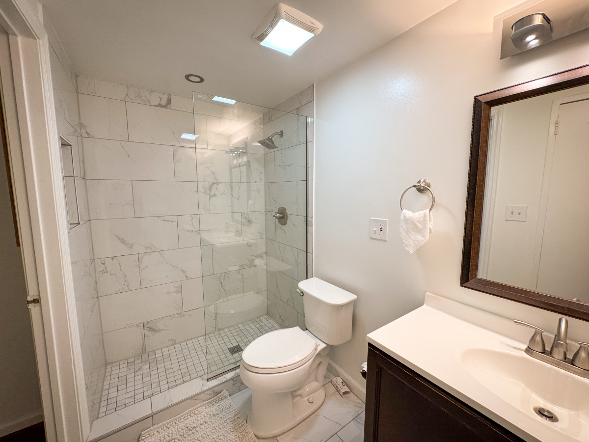 NEW - Luxury Studio - 14th St - Walk Score 94 - All Utilities & Parking Included - Photo 10