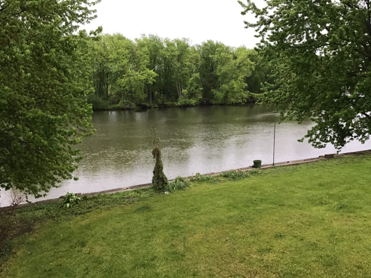 Otter Creek River House - Photo 3