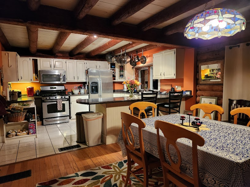 Spacious Loghome - Photo 7