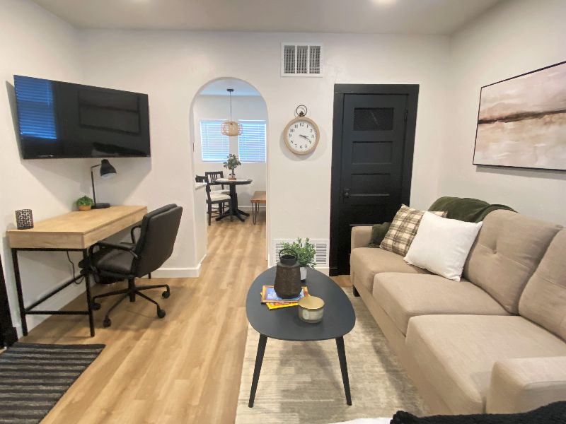 Remodeled Private Studio Home, Near Downtown - Photo 4