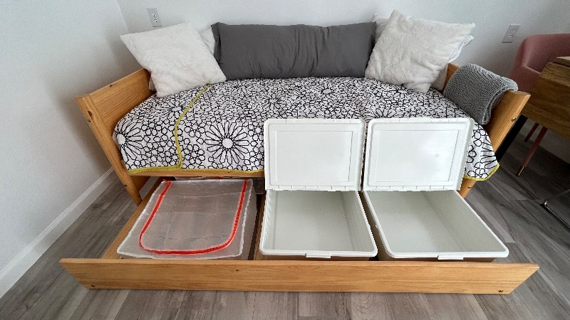 Fully Furnished Studio Close to Public Transport - Photo 3