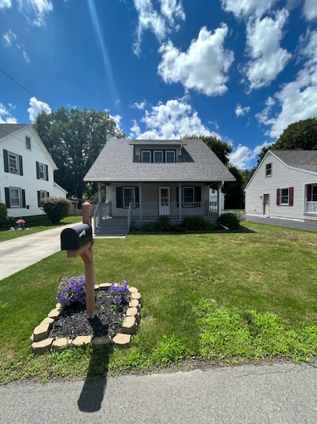 Furnished 2 Bed/1 Bath Home - Photo 1
