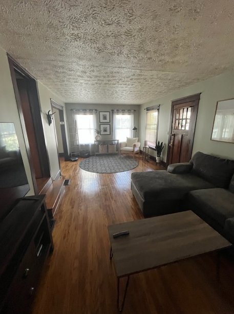 Furnished 2 Bed/1 Bath Home - Photo 7