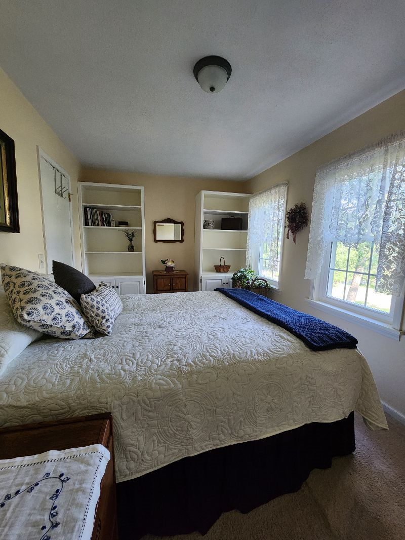 In close proximity to Rochester, this charming  home is on a quiet street. - Photo 10