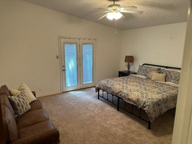 Upscale 3 Bed 2 Bath Corporate Townhome Furnished Rental - Photo 3