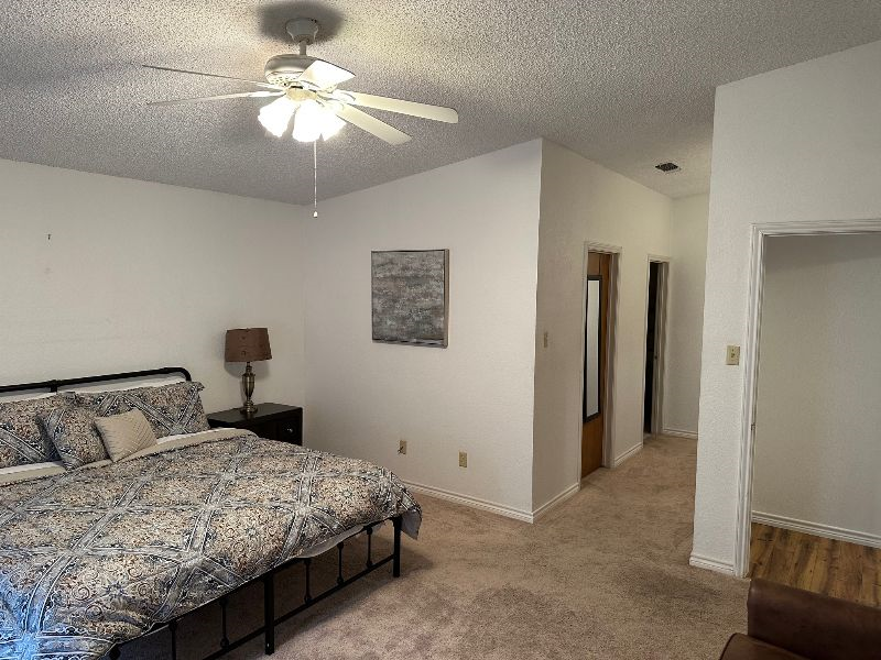 Upscale 3 Bed 2 Bath Corporate Townhome Furnished Rental - Photo 4
