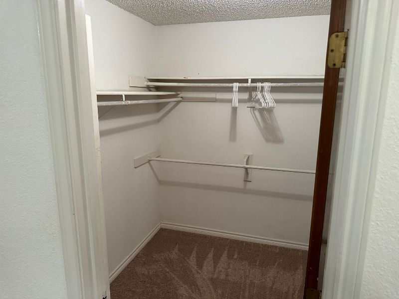 Upscale 3 Bed 2 Bath Corporate Townhome Furnished Rental - Photo 5