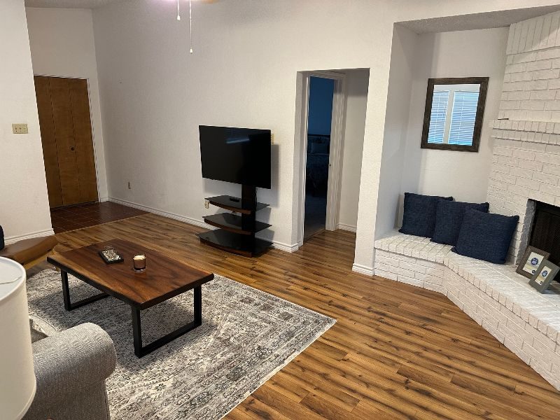 Upscale 3 Bed 2 Bath Corporate Townhome Furnished Rental - Photo 8