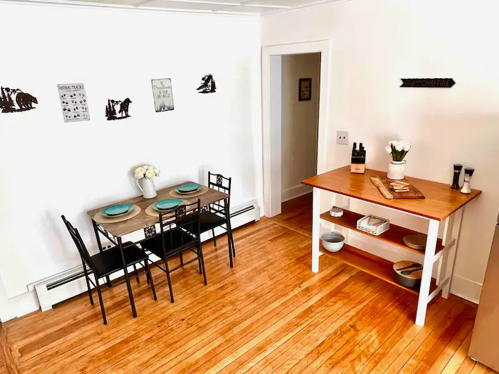 Your Cozy Renovated Adirondack Home - Photo 5