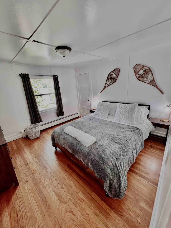 Your Cozy Renovated Adirondack Home - Photo 12