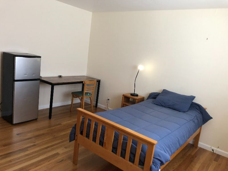 One Room with Shared Bathroom in Upper Unit in North Berkeley Duplex ...