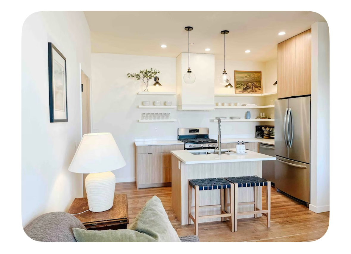 Downtown Prineville Furnished Apartment - Photo 1