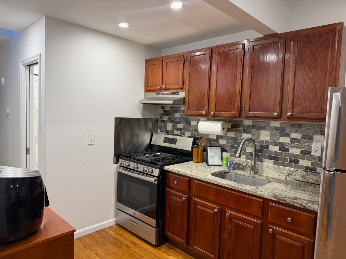 Clinton Hill Brownstone Penthouse - Photo 11