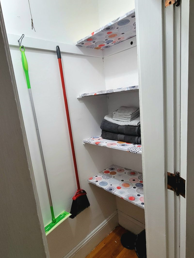 Large One Bedroom Apt 2 - Centrally located in... - Photo 10