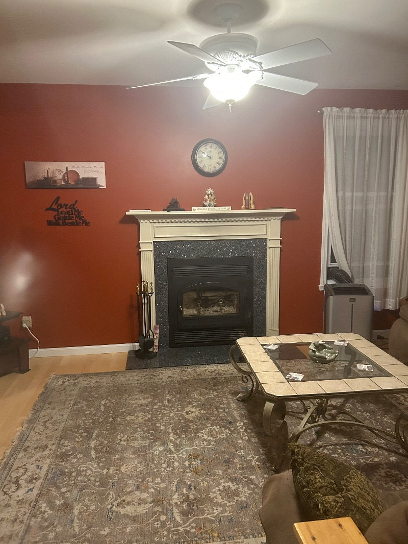 Comfy home with plenty of privacy - Photo 6