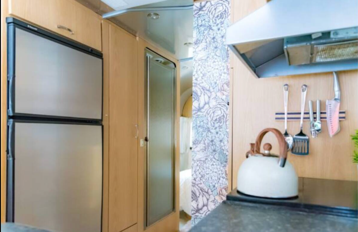 Adorable Boho-Chic Airstream - Unique glamping experience - Photo 8
