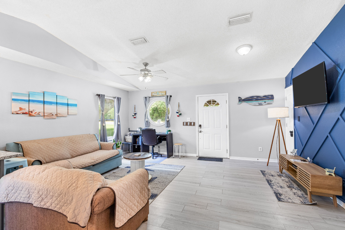 Quaint Cottage by the Bay (Porthole Paradise) - Photo 5