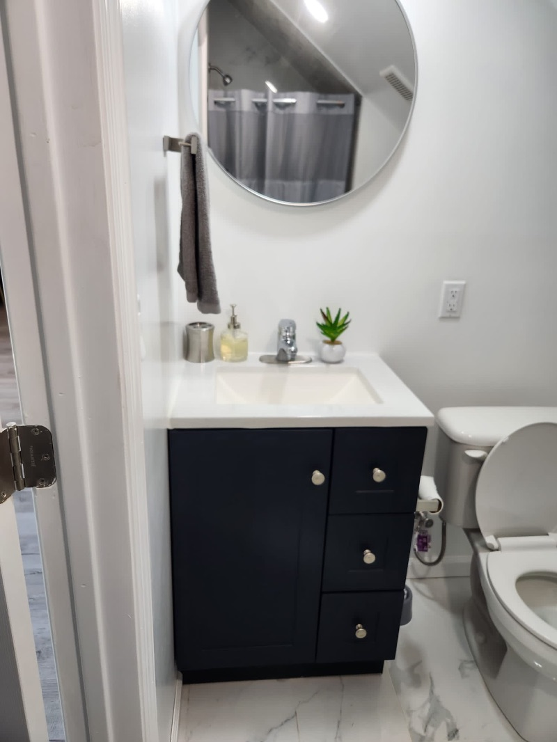 Brand New One Bedroom Apartment One Block Away from Vassar Hospital - Photo 3