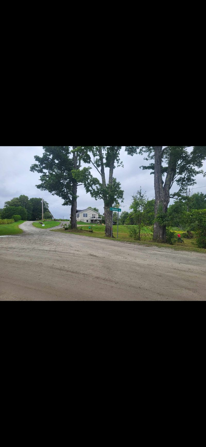 Beautiful country living close to town - Photo 7