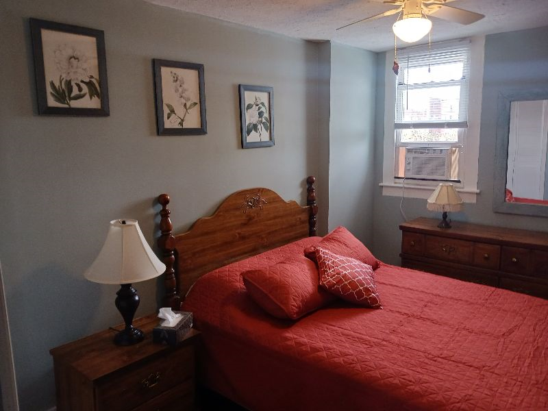 Charming downtown apartment - Photo 6
