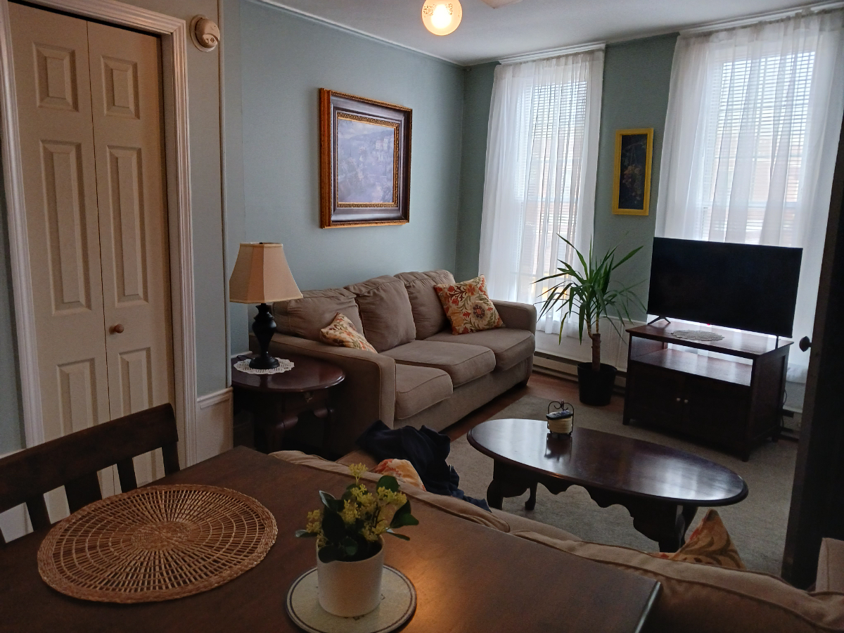 Charming downtown apartment - Photo 11