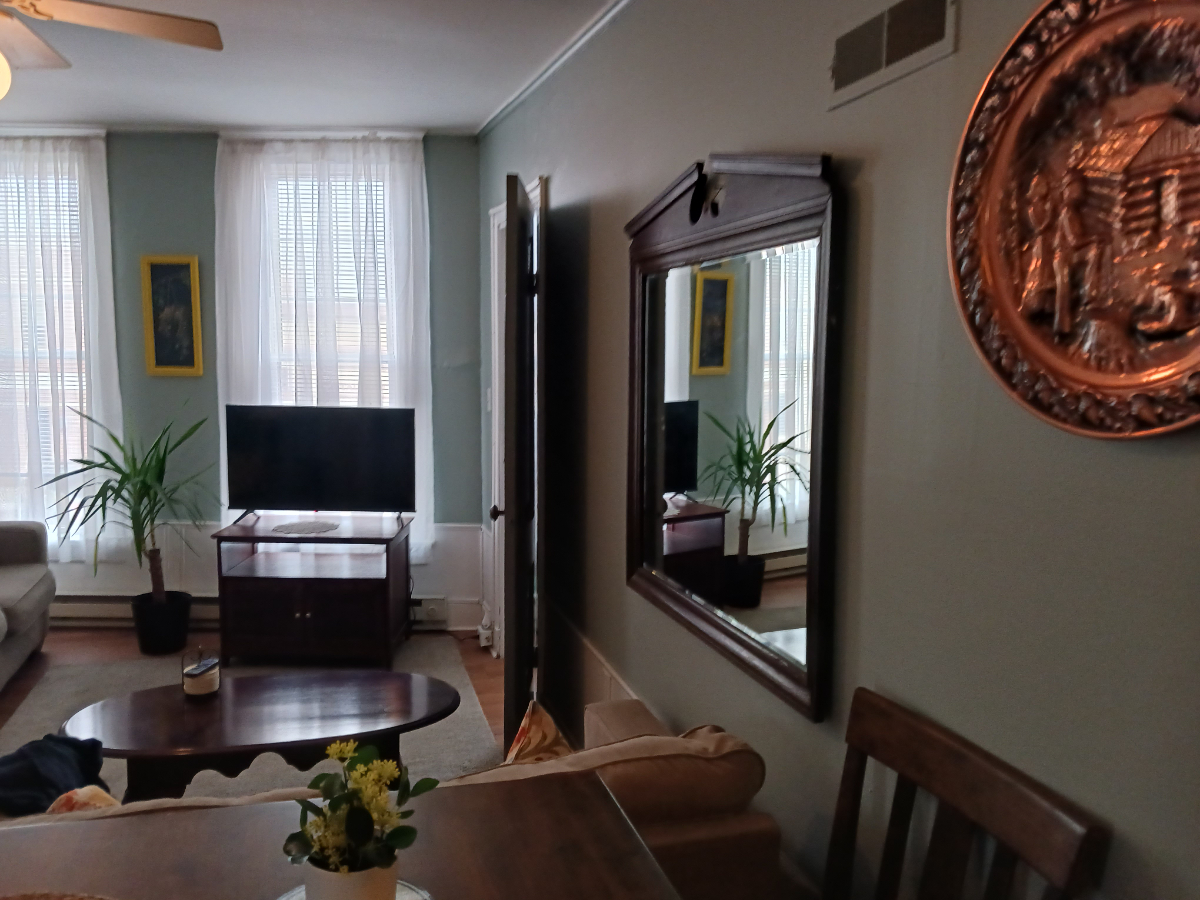 Charming downtown apartment - Photo 12