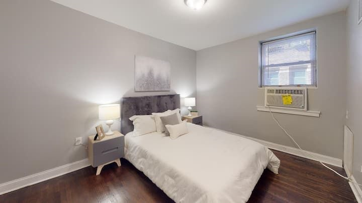 Beautifully Furnished and Centrally Located 1bd/1bth apartment near Hospitals and Universities