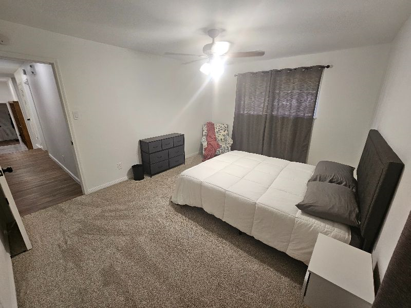 Quiet, cozy room in a safe neighborhood - Photo 1