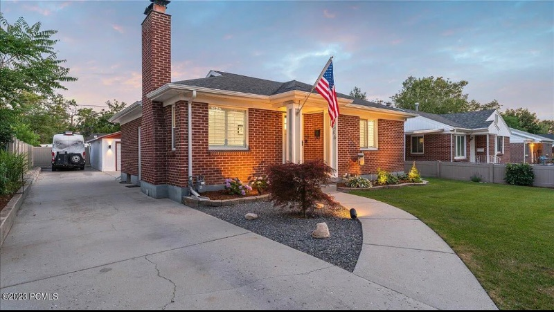 Rare Millcreek Home - Photo 4