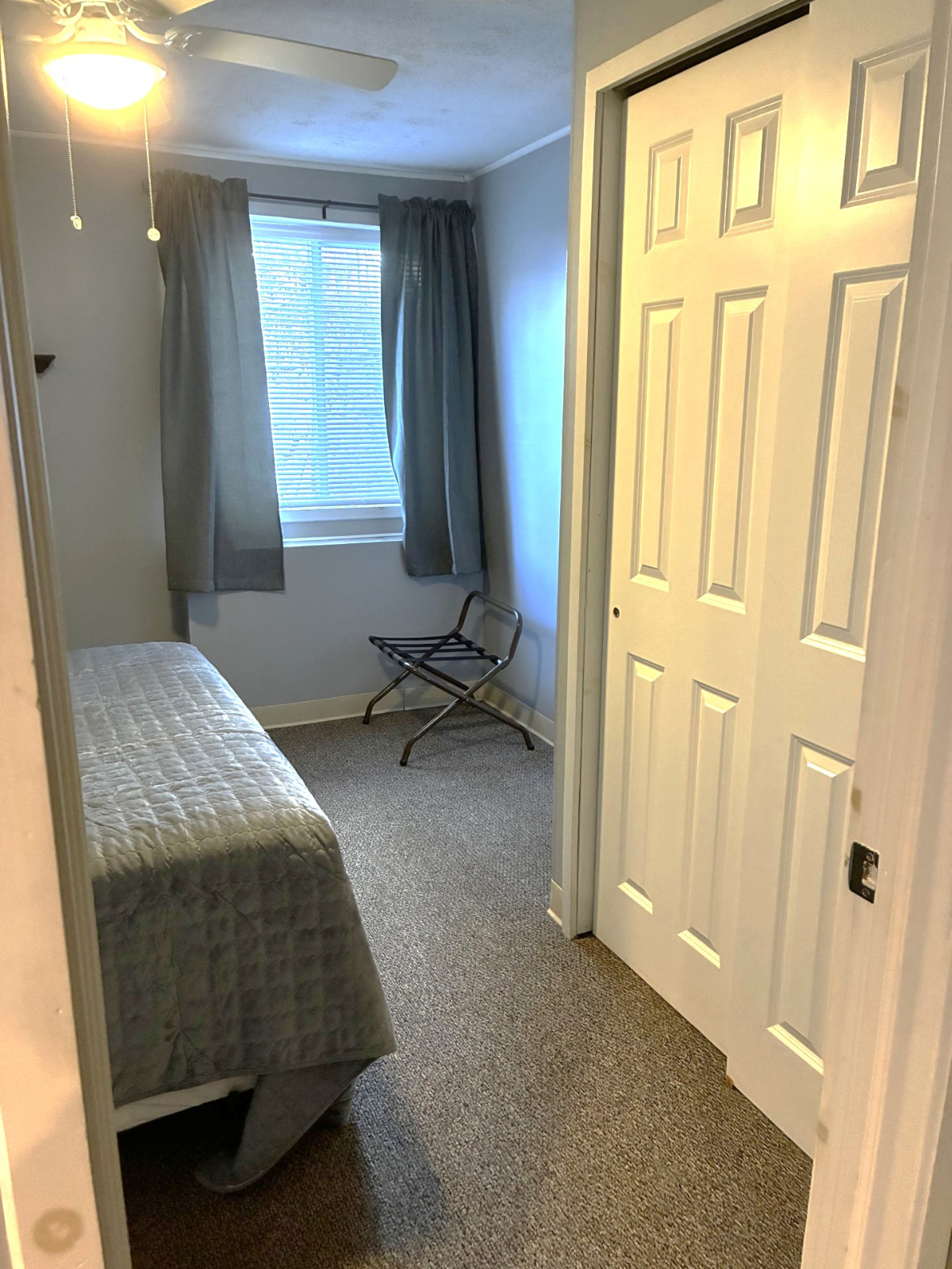CLEAN / Comfortable  1 Bedroom Cabin Near Rutland - Photo 12