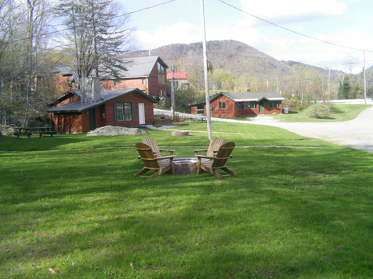 CLEAN / Comfortable  1 Bedroom Cabin Near Rutland - Photo 2