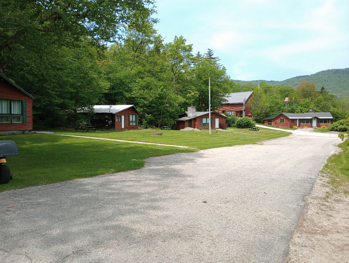 CLEAN / Comfortable 1 Bedroom Cabin Near Rutland - Photo 3