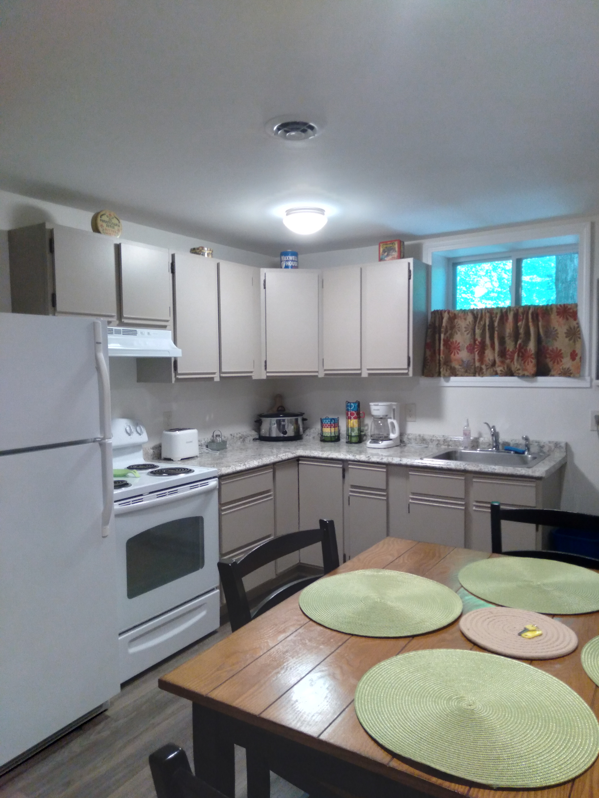 CLEAN / Comfortable  1 Bedroom Cabin Near Rutland - Photo 6