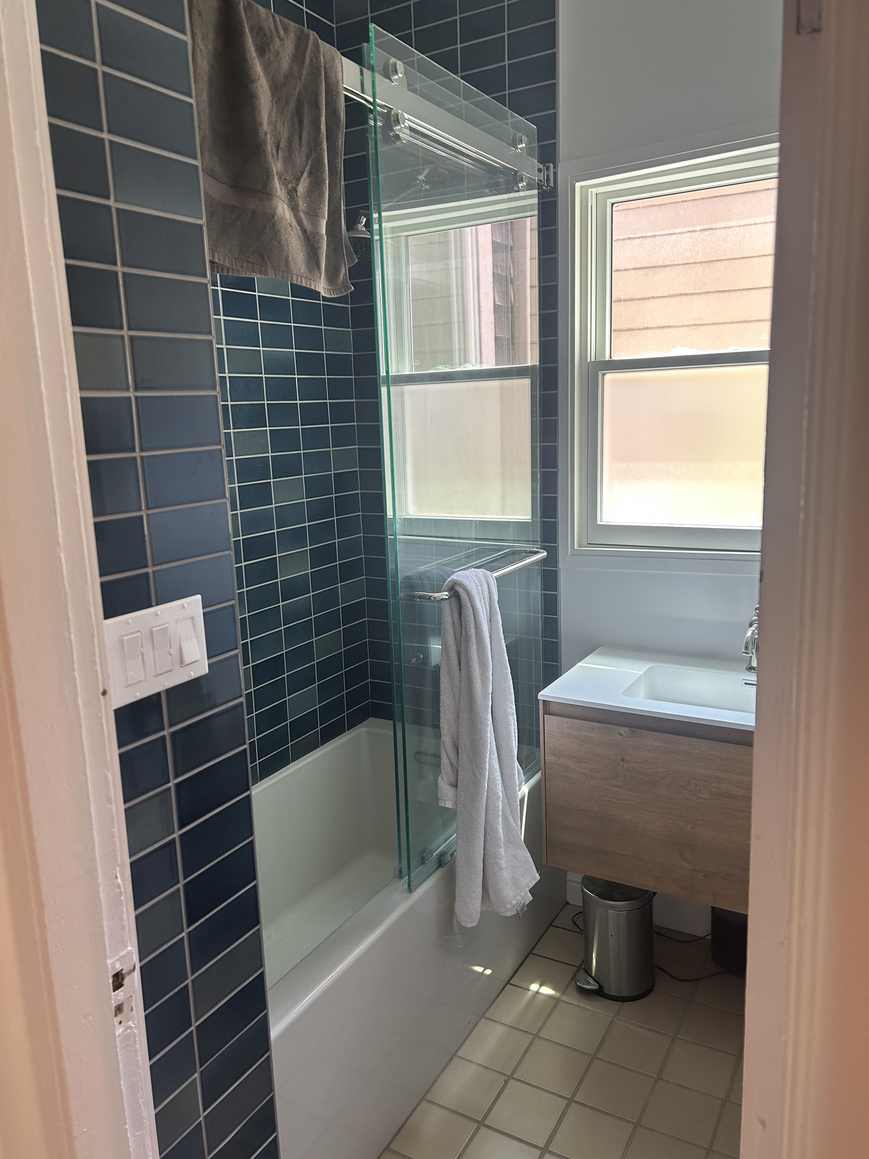 Renovated Sublet Available in Pacific Heights - Photo 4