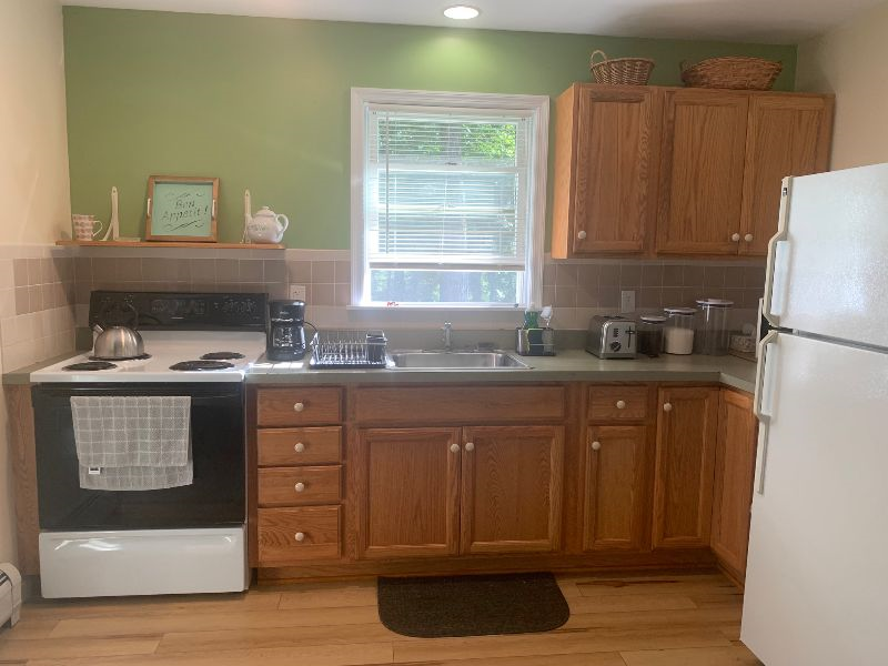 Quiet 1 bedroom apartment located near several local hospitals - Photo 1