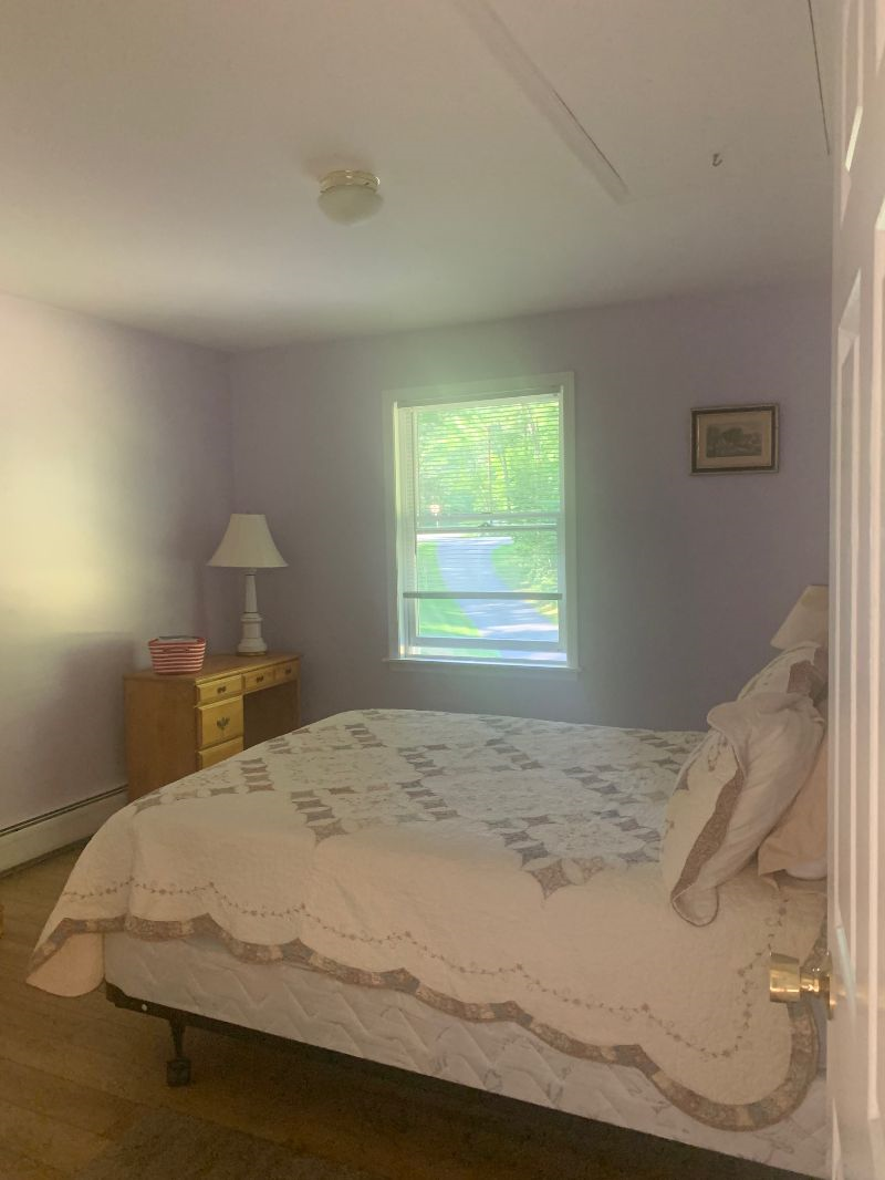 Quiet 1 bedroom apartment located near several local hospitals - Photo 9