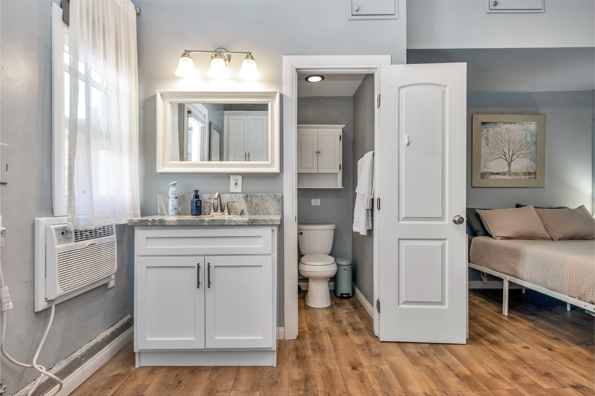 Your Home Away! Vibrant Locale. Stylish Studio. - Photo 5