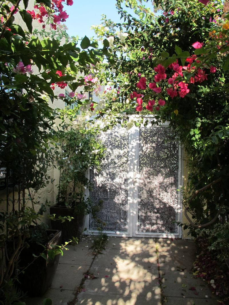 Garden Cottage - Photo 2