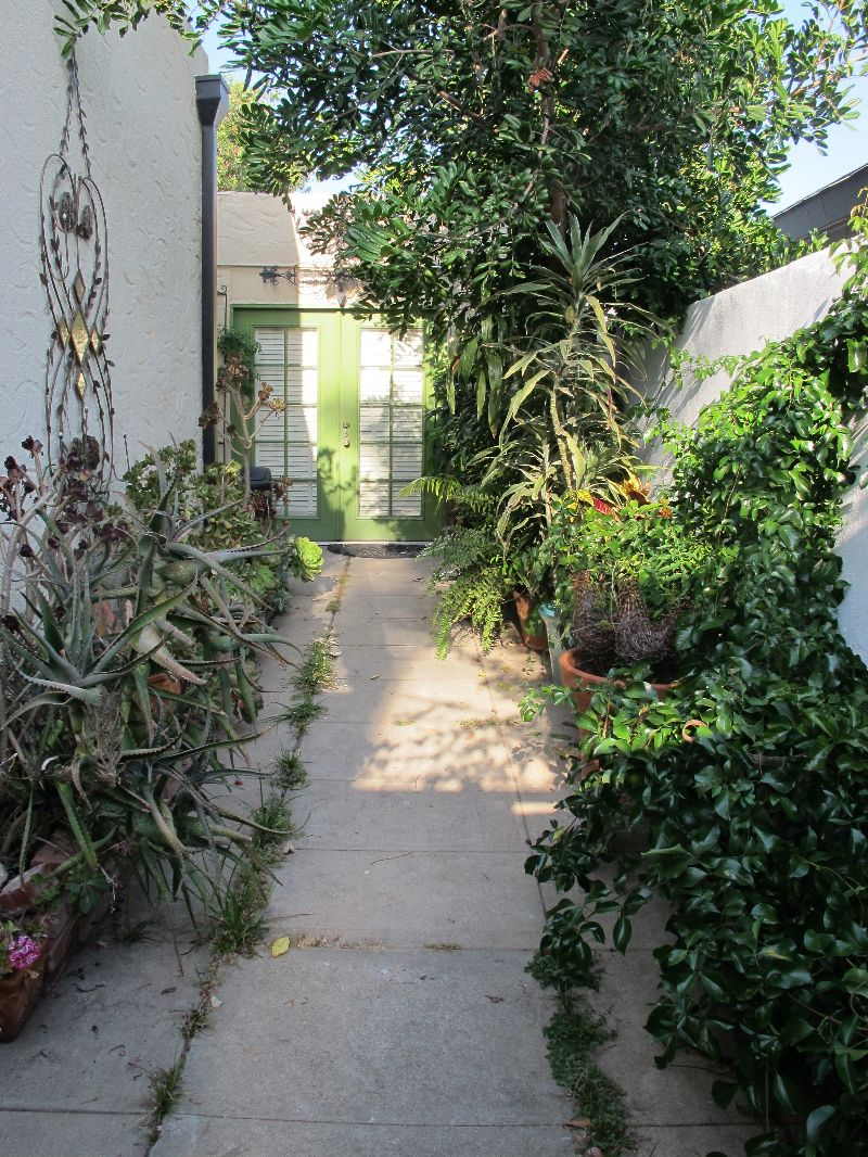 Garden Cottage - Photo 3