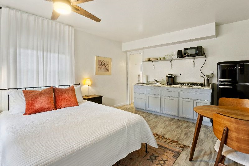 Stylish studio in the heart of Tempe