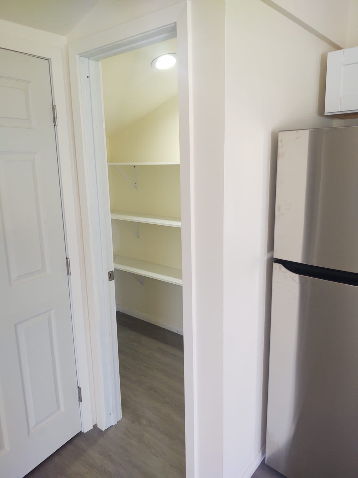 Brand New Studio - Photo 3