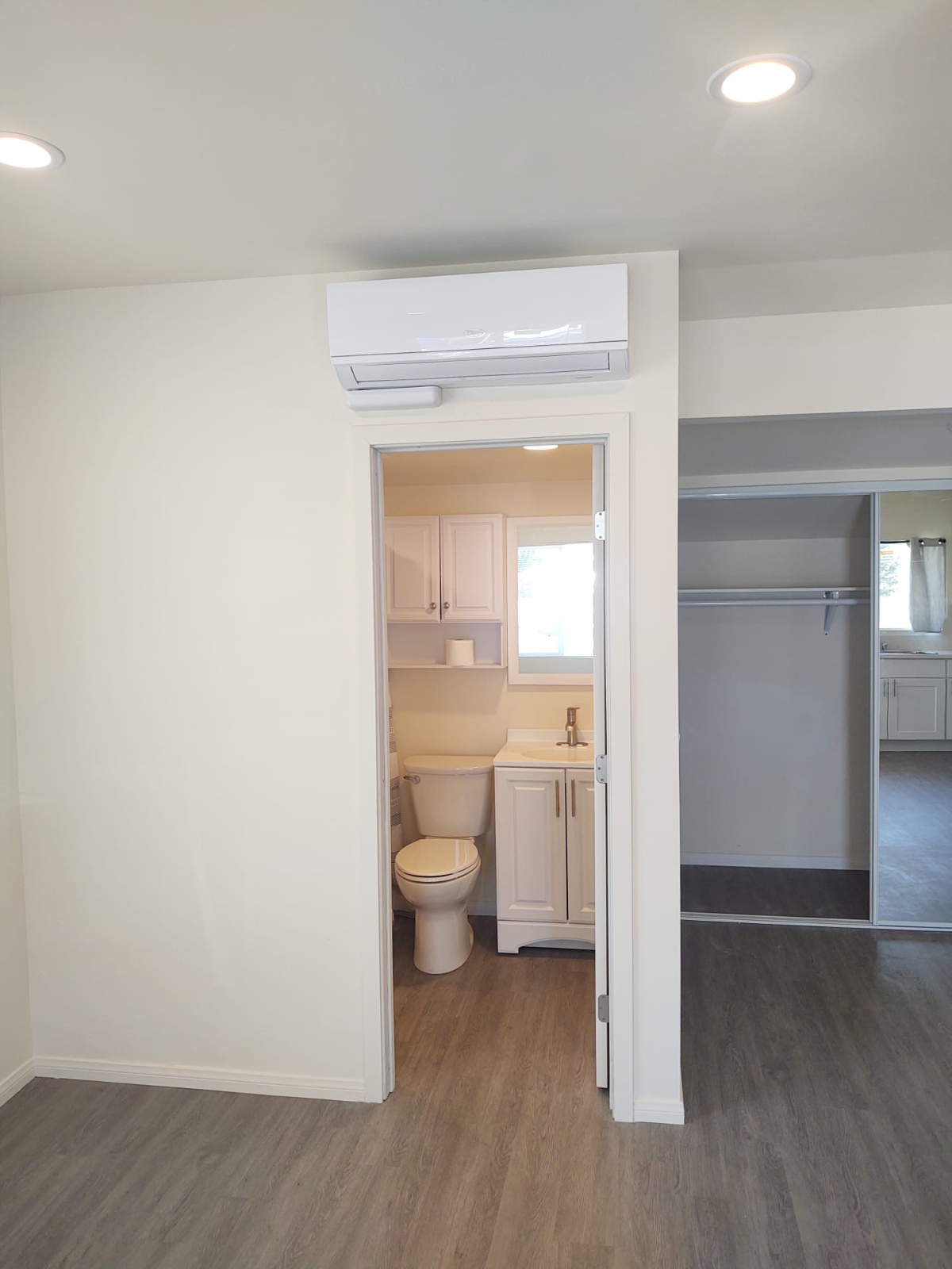Brand New Studio - Photo 5