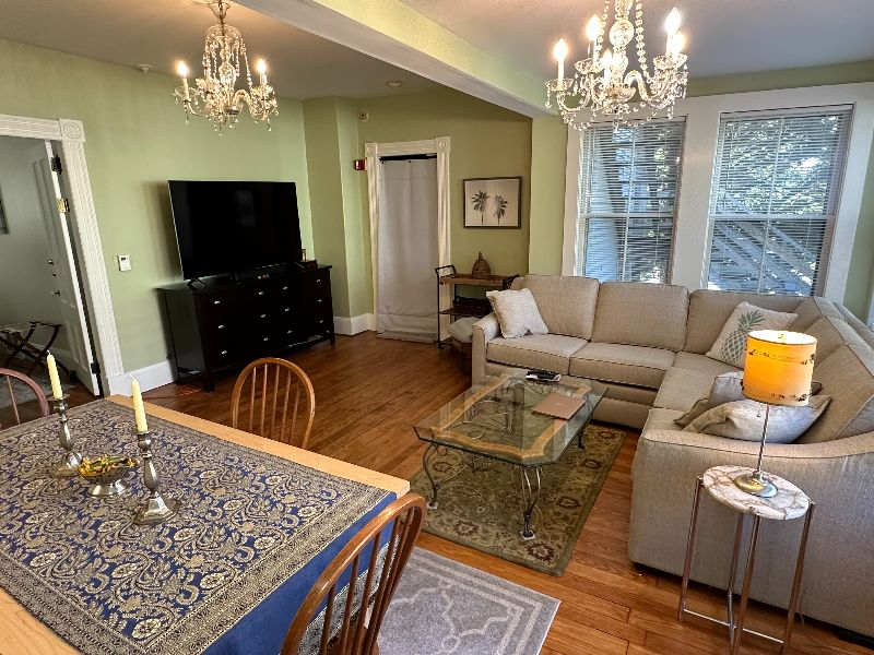 Furnished Winter Rental, Woodstock Village, 1 bed 1.5 bath - Photo 6