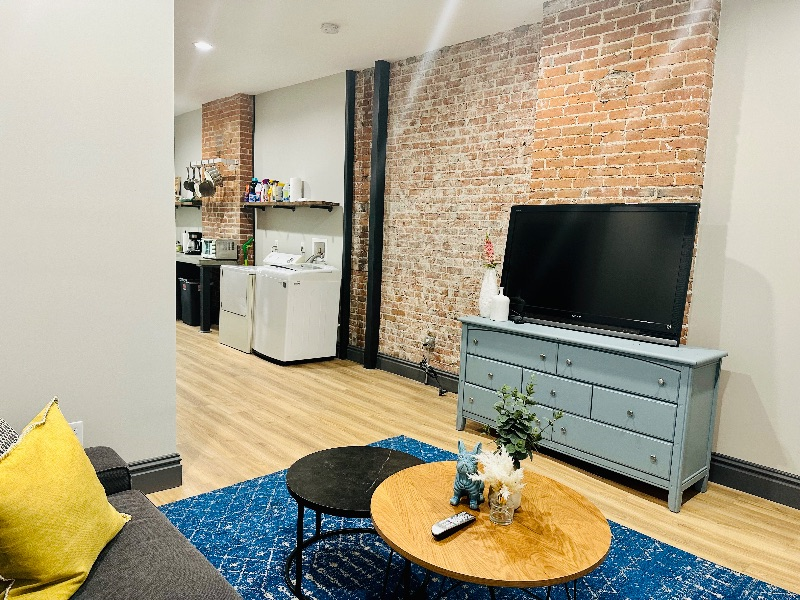 Cozy 1 Bd in Walkable Soulard - Photo 9