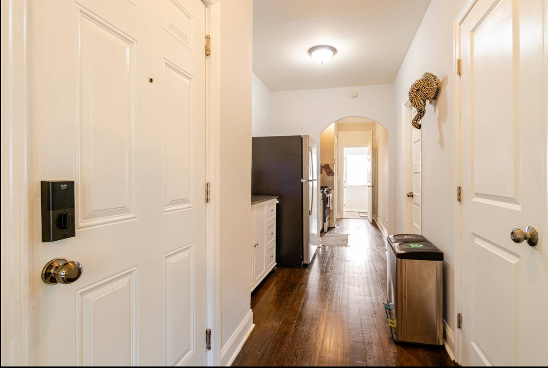 Discover Your Perfect Home-Away-From Home in Sunny & Stylish SE DC 2-BR, 1-bath Stay - Photo 8